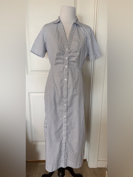 Old Navy Dresses & Skirts - Old Navy Blue and White Striped Button-Front Midi Dress Small
